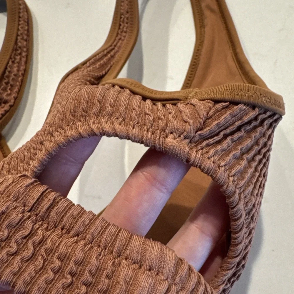 Aerie Crinkle Scoop Encolure Degagee Cut Out Bikini Top Size XS Brown Textured